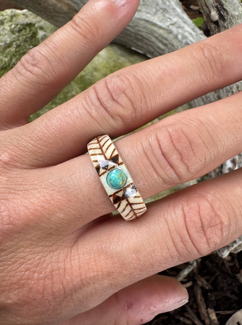 🔥SISTA DAGEN 49 % RABATT💍Handskuren ring av horn 🌏Tillverkad av naturligt avkastade horn